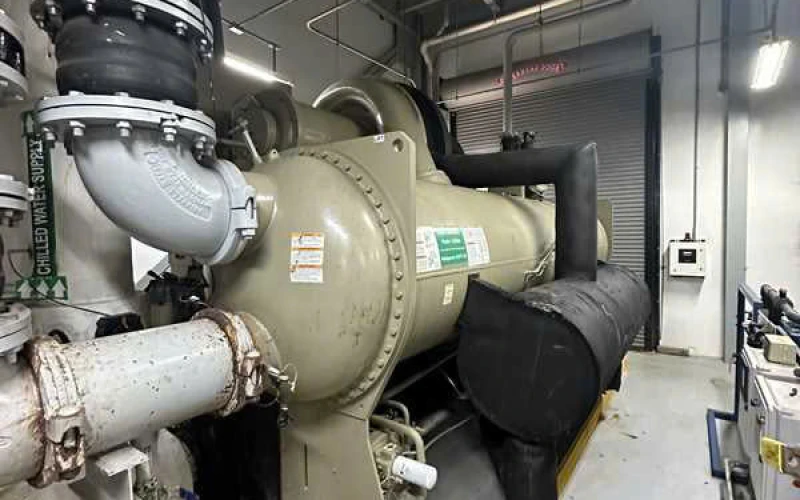 Tại Sao Bình Ngưng Chiller Bị Đóng Cáu Cặn Và Giải Pháp Xử Lý Triệt Để